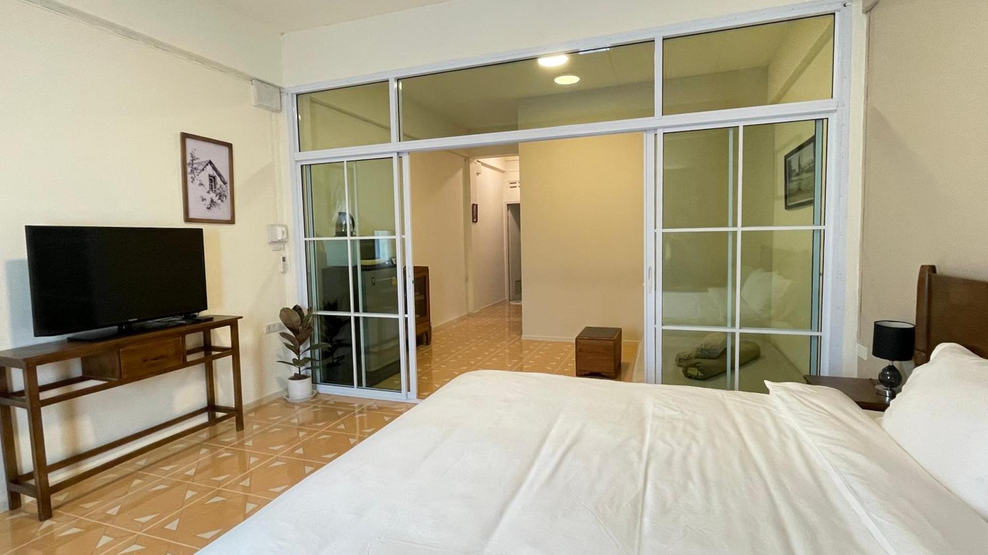 Aparthotel Ay'S House Chiang Mai Esterno foto
