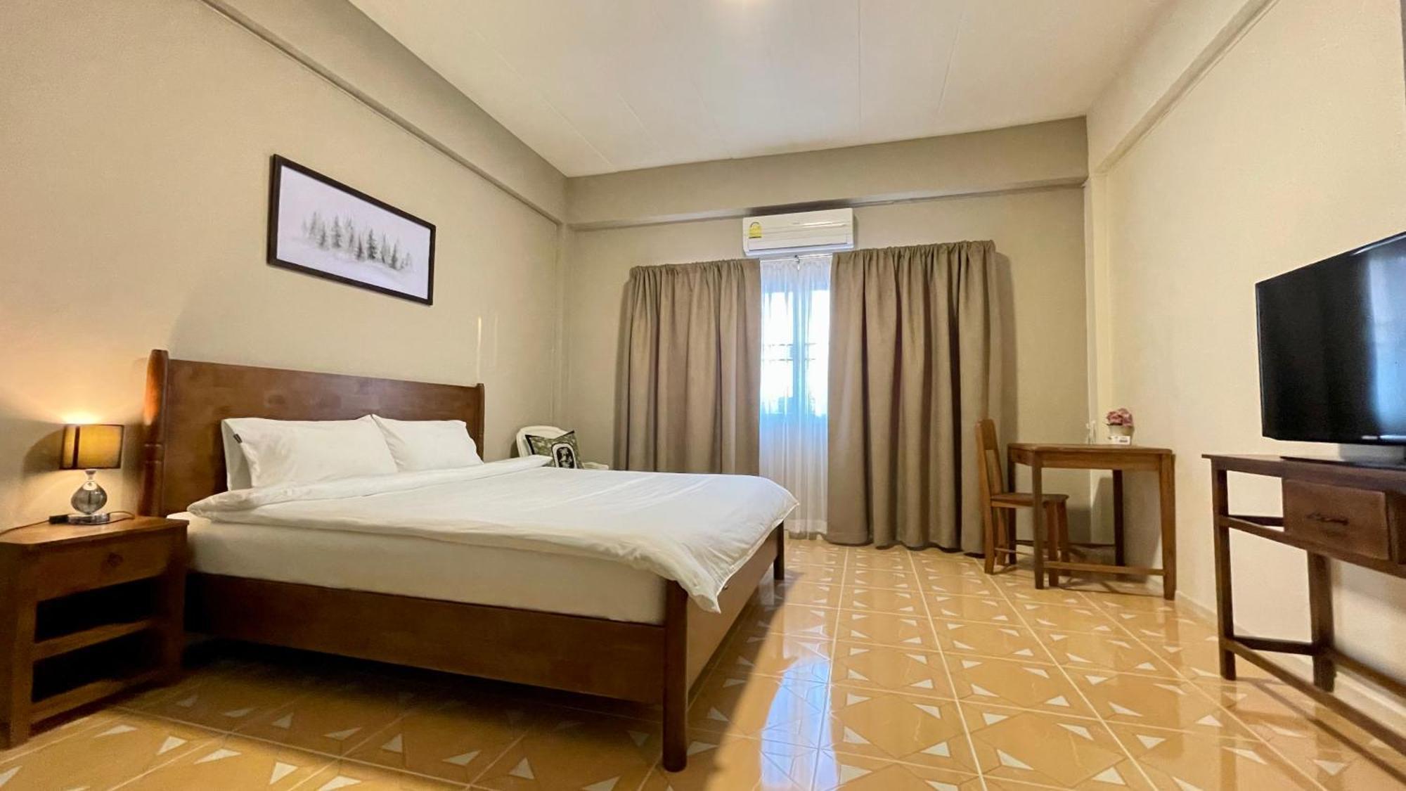 Aparthotel Ay'S House Chiang Mai Esterno foto