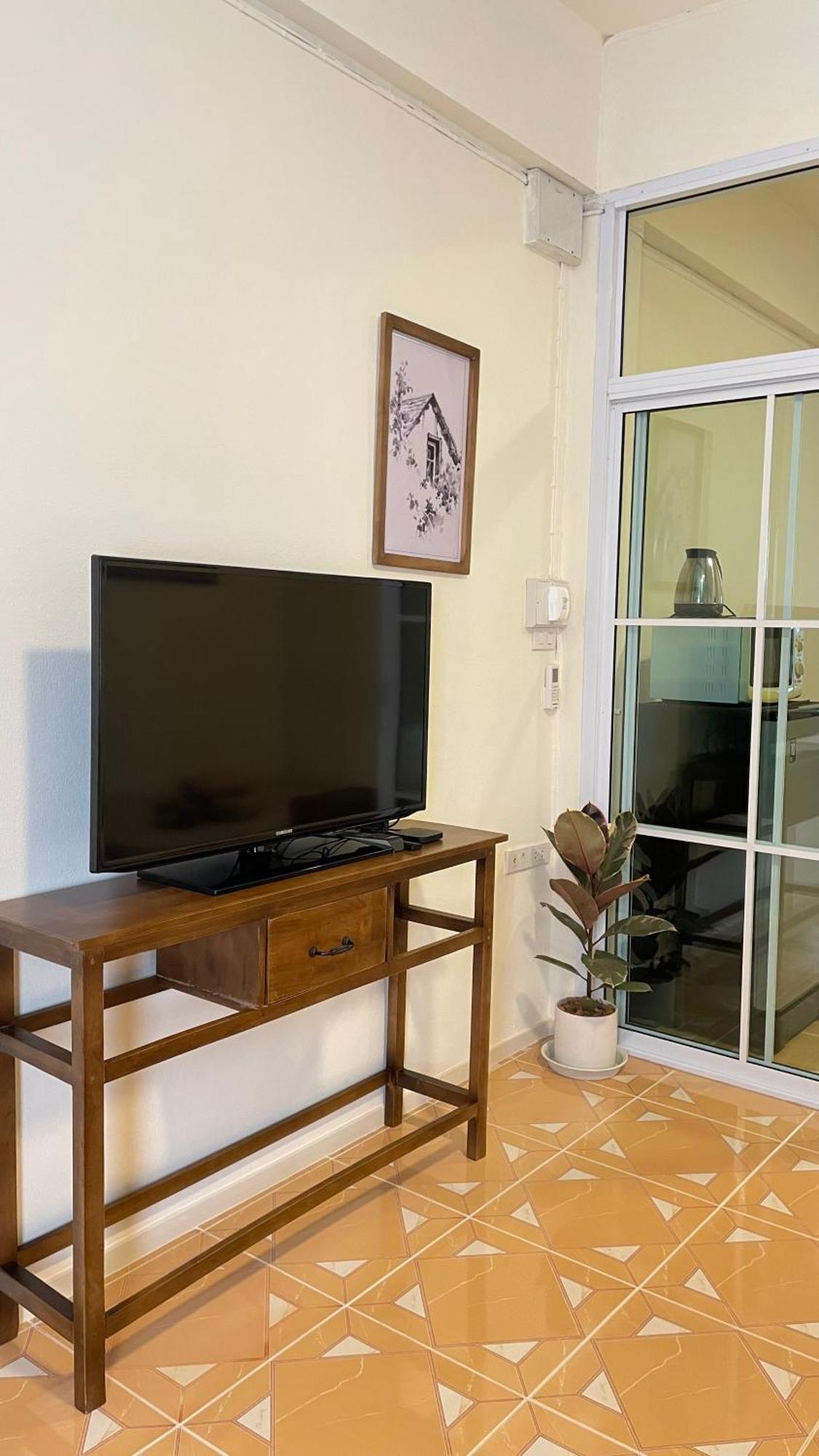 Aparthotel Ay'S House Chiang Mai Esterno foto