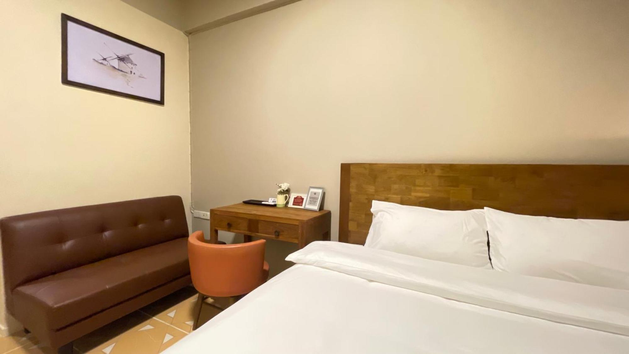 Aparthotel Ay'S House Chiang Mai Esterno foto